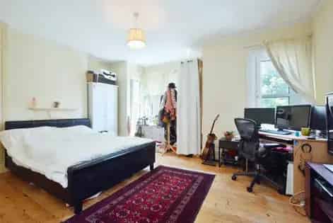 3 Bedroom House 125m² London