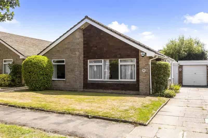 3 Bedroom Detached Bungalow for Sale