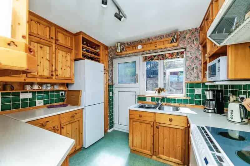 2 bedroom House
 For Sale