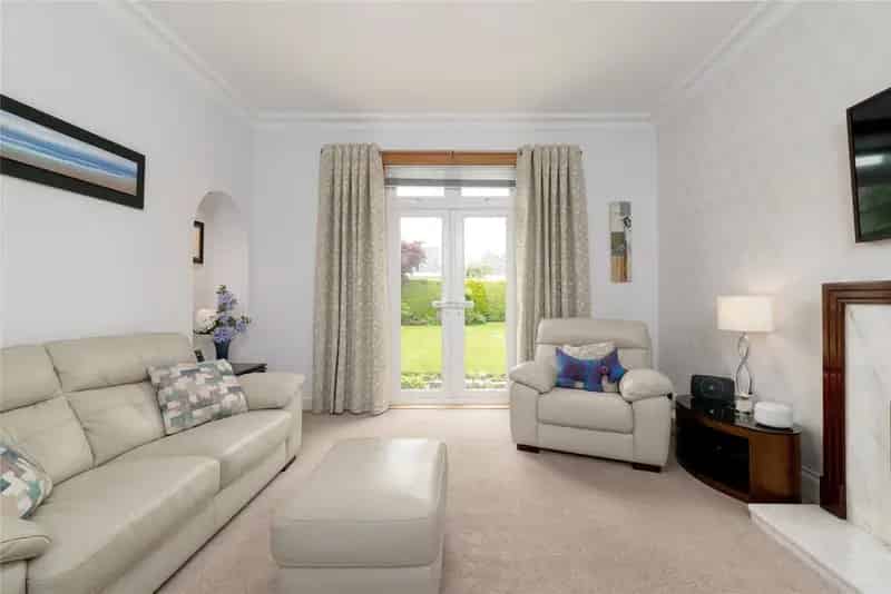 4 Bedroom Detached House for Sale in Ravelston