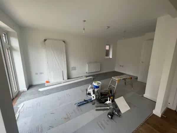 2 Double Bedroom Detached Bungalow with Wet Room and Large Garden