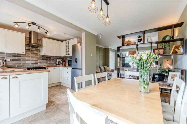 House For Sale in Leeds, England