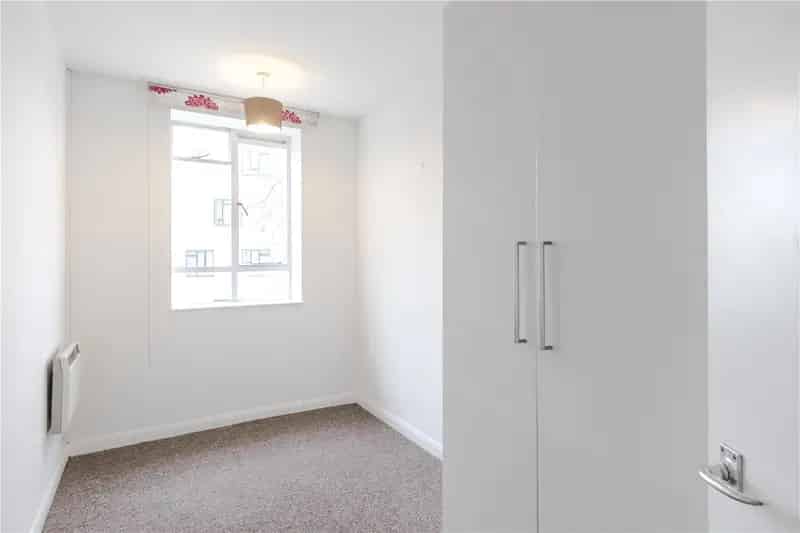 2 Bedroom Flat near Hyde Park London AVAILABLE NOW