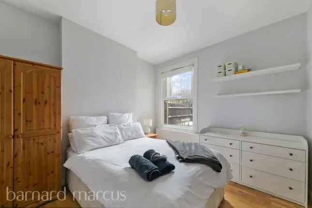 Property to rent in Mellison Road, London SW17