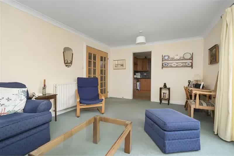 2 Bed Flat Davidson's Mains - Close to Shops and Beach