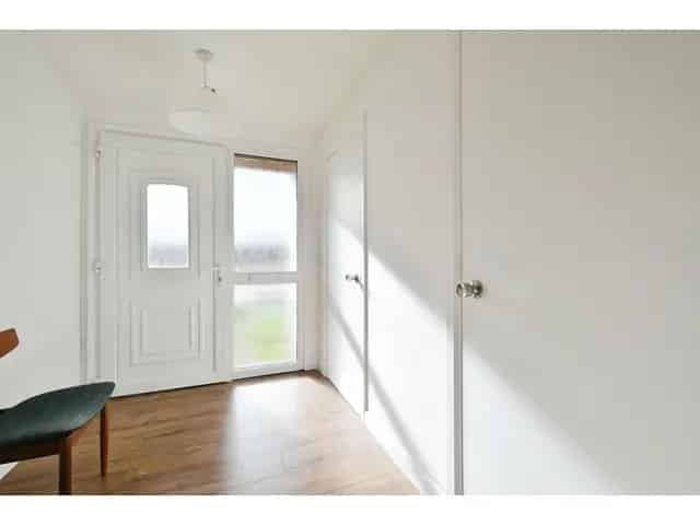 5 Bedroom Bungalow with Annex for Sale