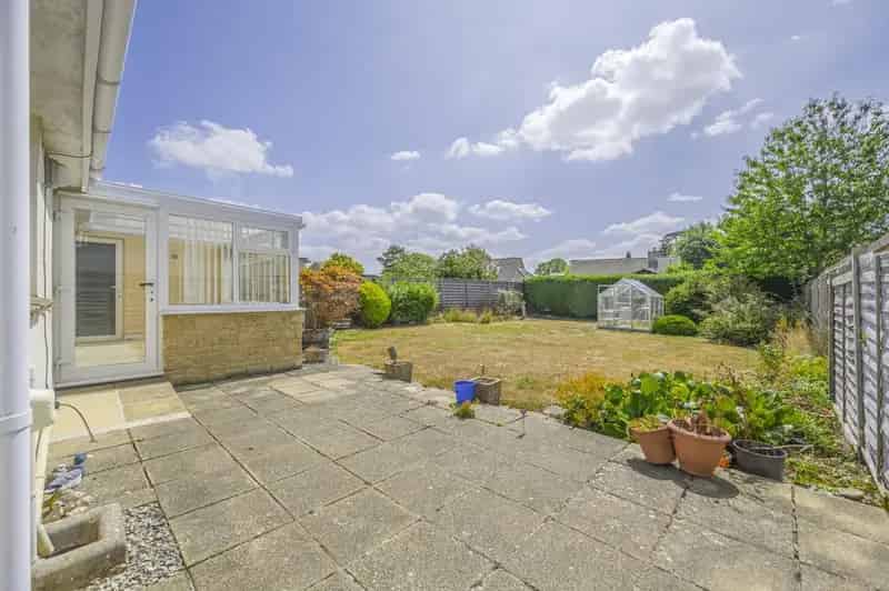 3 Bedroom Detached Bungalow for Sale in South Cerney