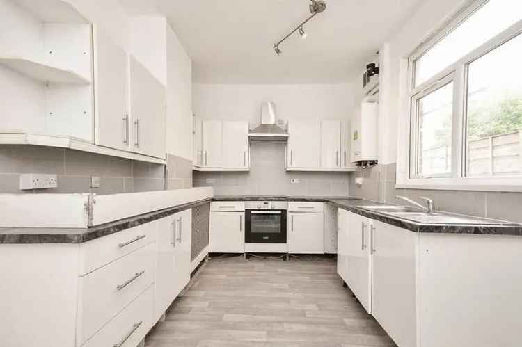 3 Bedroom Semi Detached House to Rent Stockport SK5