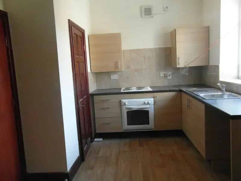 1 Bedroom Flat to Rent - First Floor - Parking Available