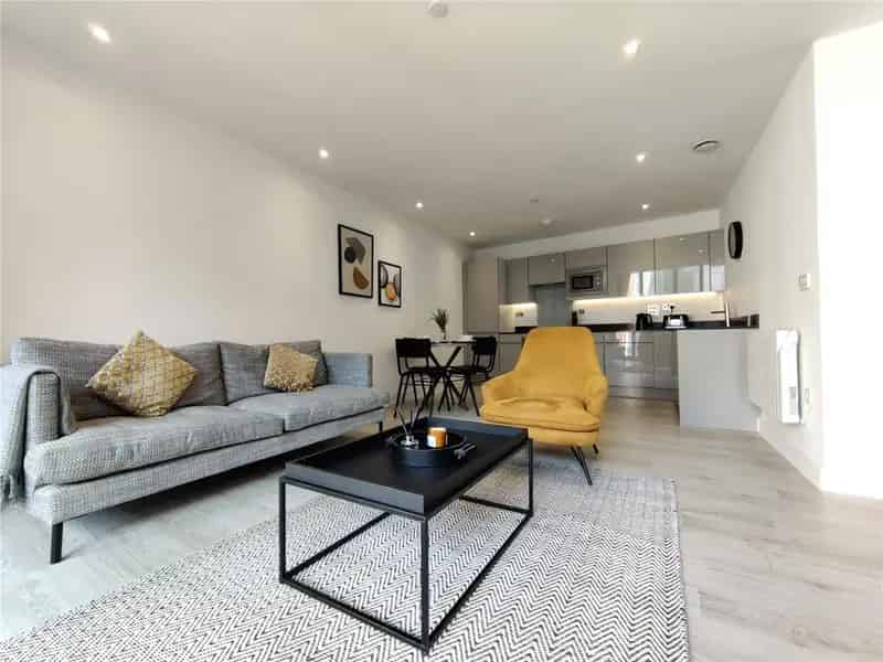 2 Bedroom Apartment Jewellery Quarter Birmingham First Month Free