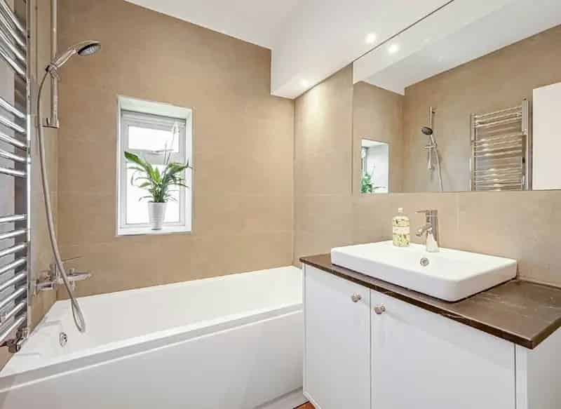 Chelsea 2-Bed Apartment  Refurbished Long Lease Rental Investment