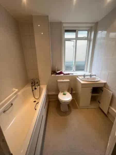 2 Bedroom Flat near Borough Station - Cosy and Convenient