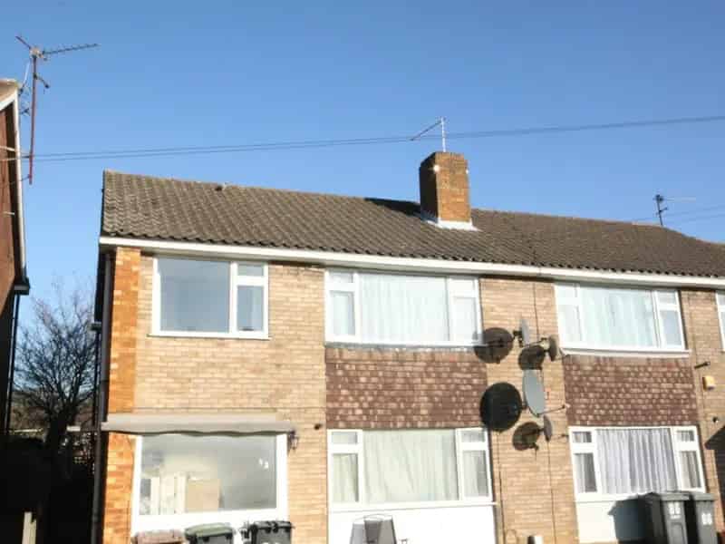 Two Bedroom Maisonette Round Green