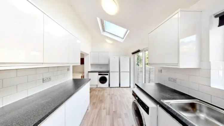 6 Bedroom Semi Detached House Bath City Centre