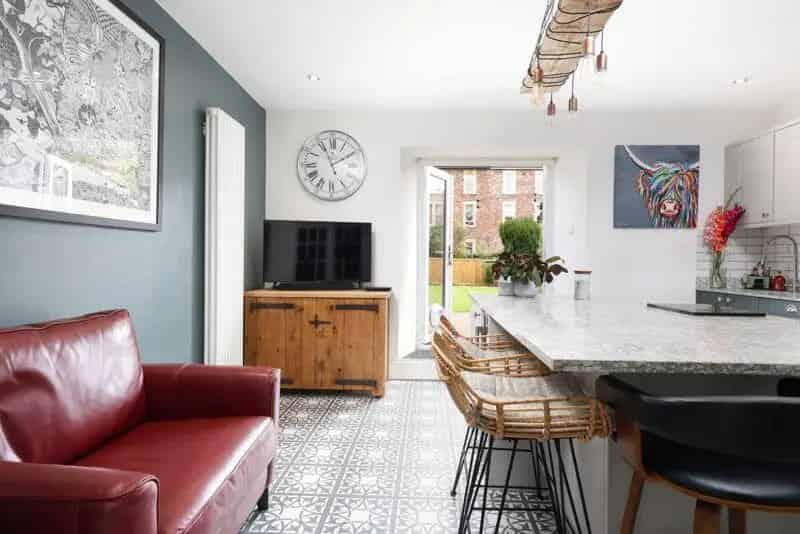 2 Bedroom Ground Floor Flat for Sale Clifton