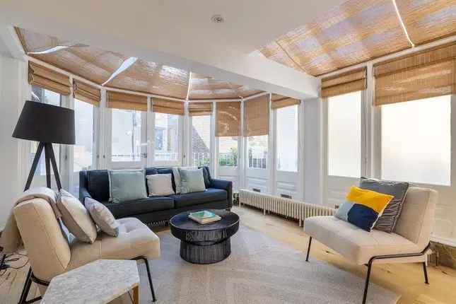 Property to Rent in Montpelier Place Knightsbridge SW7