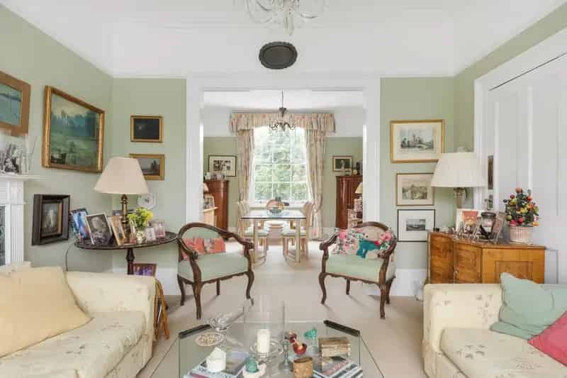 5 Bedroom Family Home For Sale in Richmond