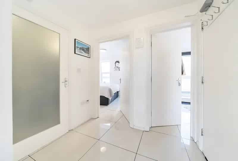 2 Bedroom Flat Tooting Chain Free
