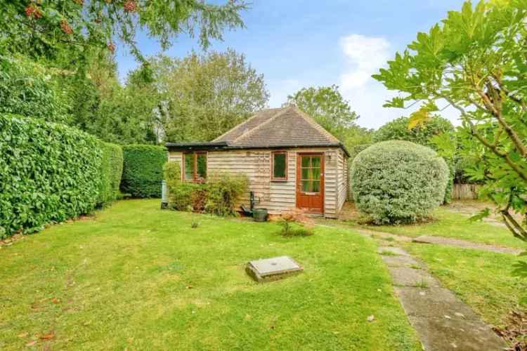 Charming Secluded House Near Train Station and Countryside