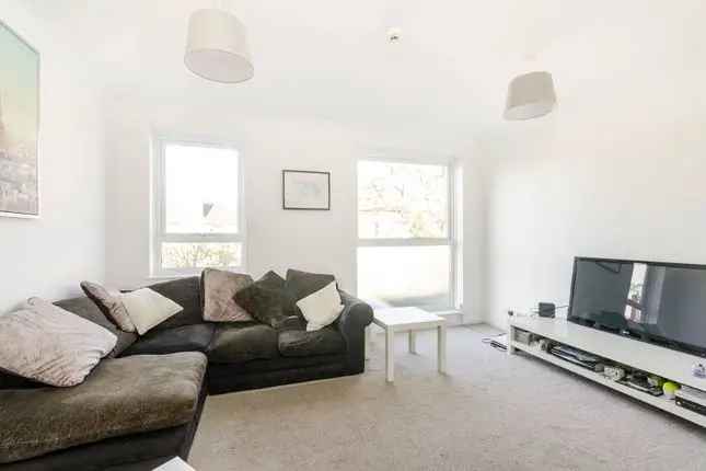 Terraced house to rent in Malbrook Road, West Putney, London SW15