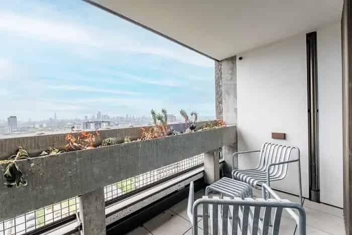 1 Bedroom Furnished Apartment Balfron Tower Pet Friendly Gym Cinema