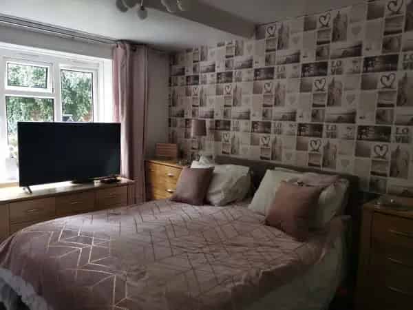 Spacious 2-Bed Ground Floor Flat with Large Garden Near Acocks Green