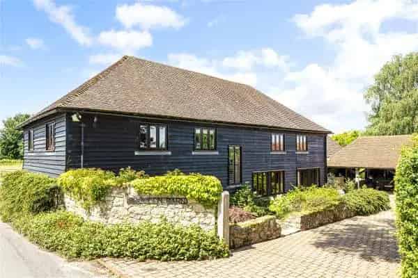 Grade II Listed Barn Conversion 4 Beds 2 Baths Leeds Kent