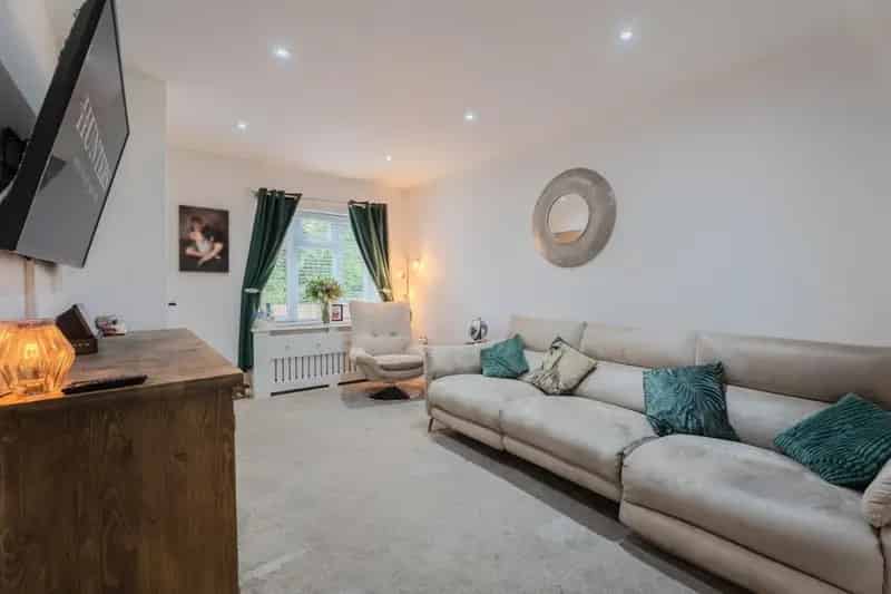 3 bedroom House
 For Sale