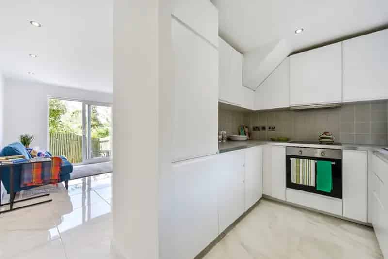 1 Bedroom House For Sale Near Winchester High Street