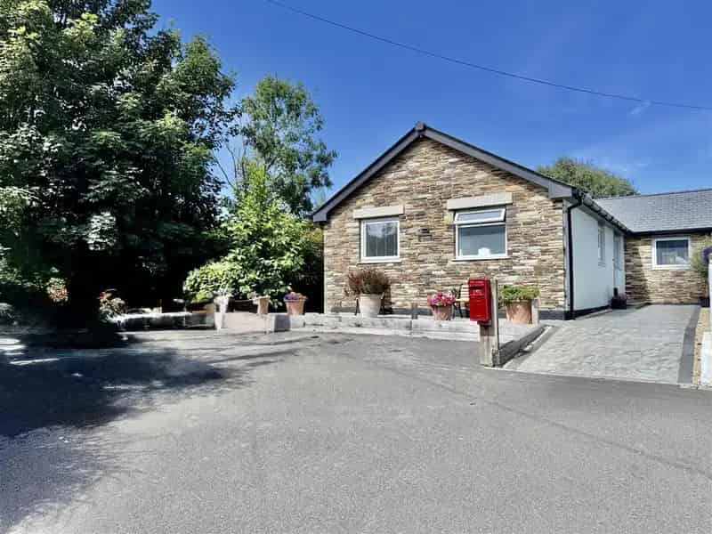 3 Bedroom Detached Bungalow with Studio Near Perranporth
