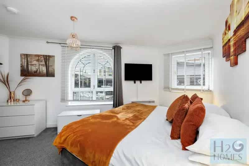 2 Bedroom Apartment for Sale