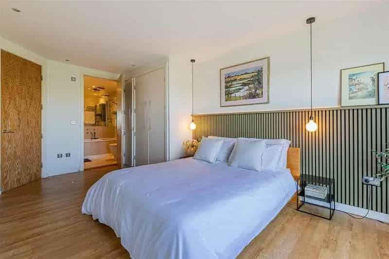 2 Bed Flat for Sale in Cardiff City Centre