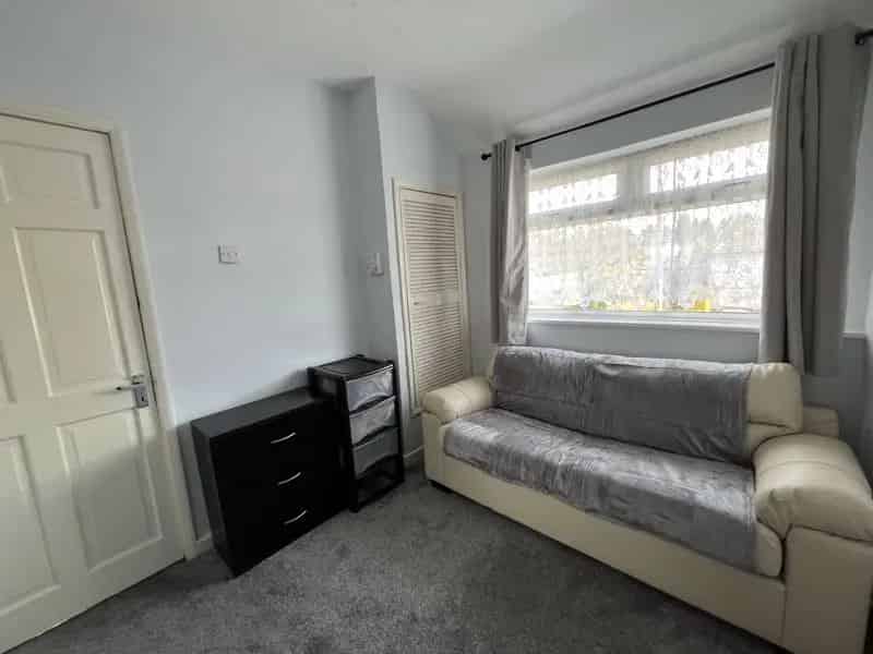 2 Bedroom Semi Detached House Great Barr