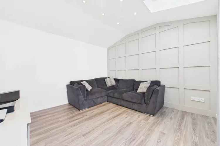 3 Bedroom Detached House for Rent in Eaglesham