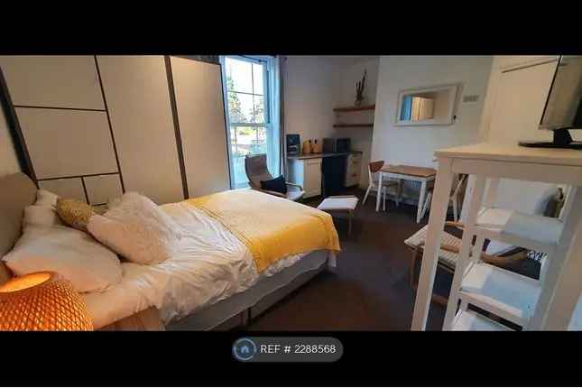 Room to Rent in Southville Bristol BS3