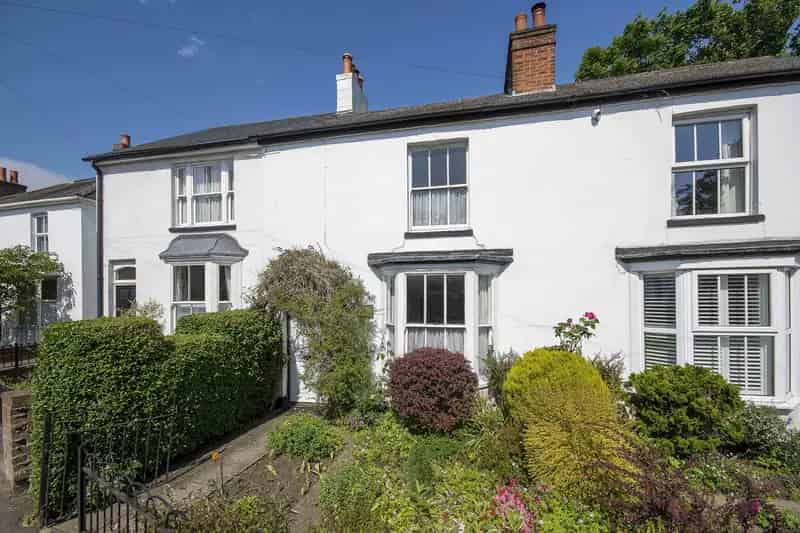 Charing Village Cottage - Refurbishment Project Near Railway Station
