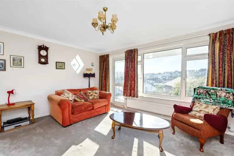 3 Bedroom Detached Bungalow Near South Downs National Park