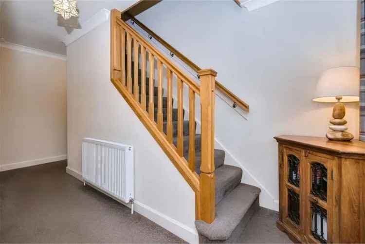 3 Bed House - Semi Detached with 2 Reception Rooms