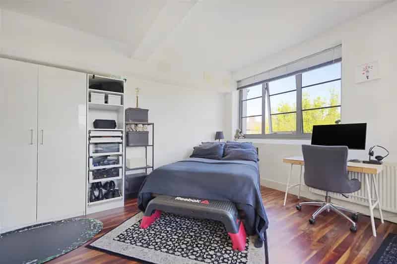 0 Bedroom Flat House to Rent near Bethnal Green