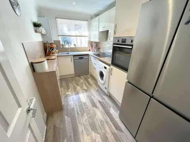 2 Bed Flat for Sale near Westbourne Village Bournemouth