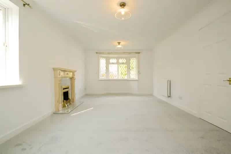4 Bedroom Detached House in Penylan