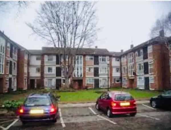 Spacious 1-Bed Flat Near Motorway with Private Parking
