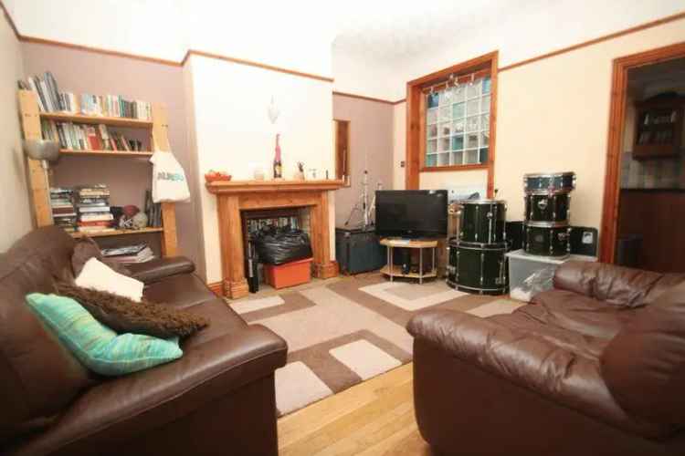 4 Bedroom Semi Detached House Student Let Winton Bournemouth