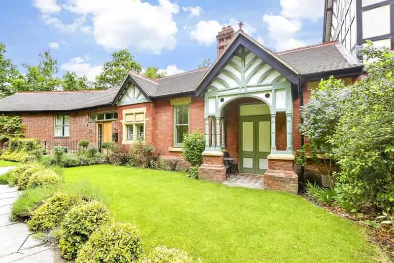 Semi-Detached House for sale with 3 bedrooms, Station Approach, Mayfield