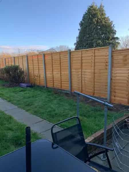 Three Bedroom House with Garden and Off Road Parking