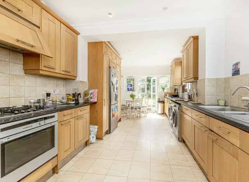 Spacious Family Home North Kingston 3 Double Bedrooms
