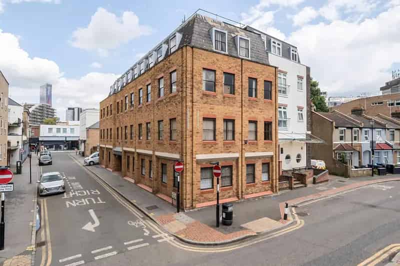 Croydon Old Town Commercial Building 7500 sq ft
