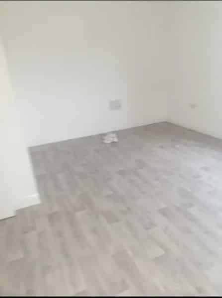 Large 2 Bedroom Flat New Build Nice Area