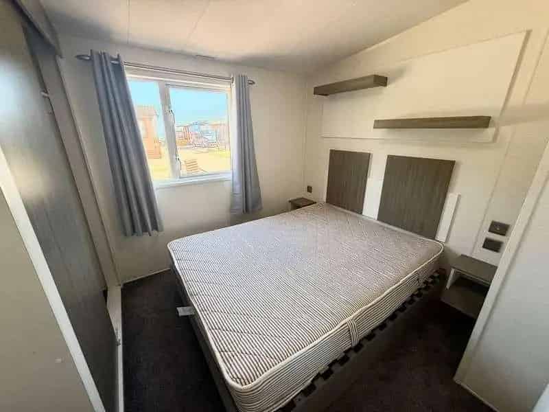 2 Bed Summer House Holiday Home for Sale