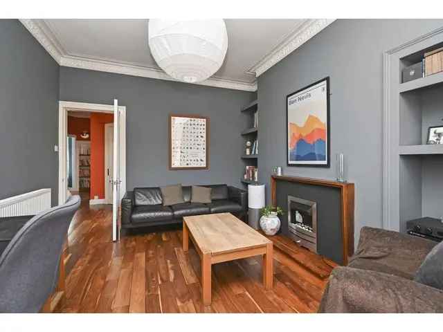 2 Bedroom Flat for Sale in Piershill Edinburgh